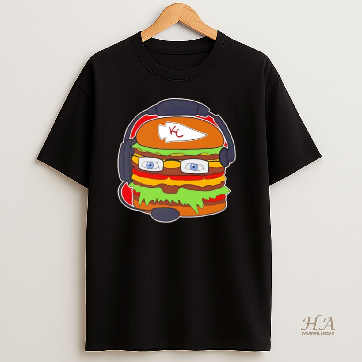 Official Cursed Burger Kansas City Chiefs Black Ornaments T Shirt