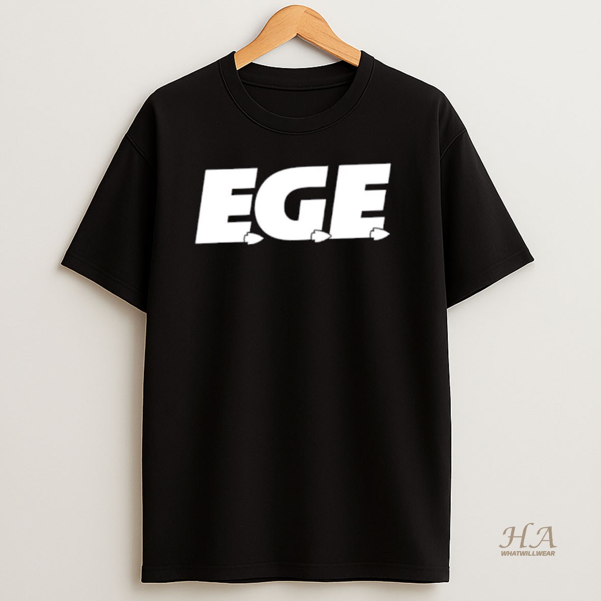 Official Everyones Gotta Eat T Shirt