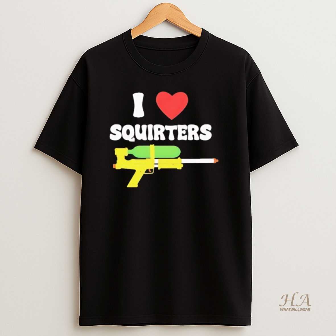 Official I Love Squirters Water Gun T Shirt