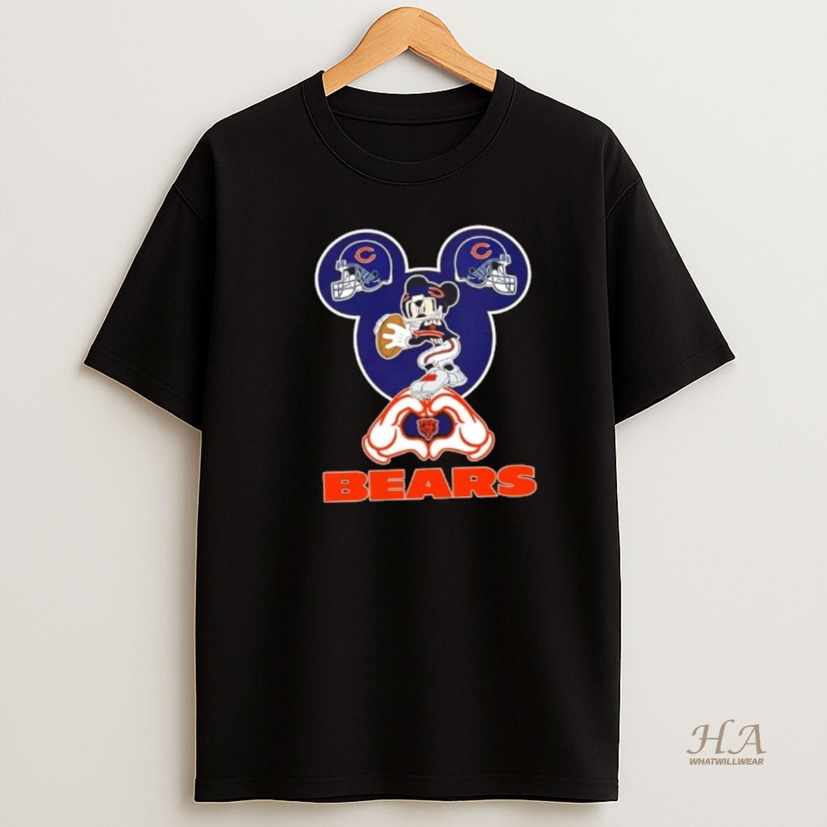 Official Mickey Hands Heart Chicago Bears Football T Shirt