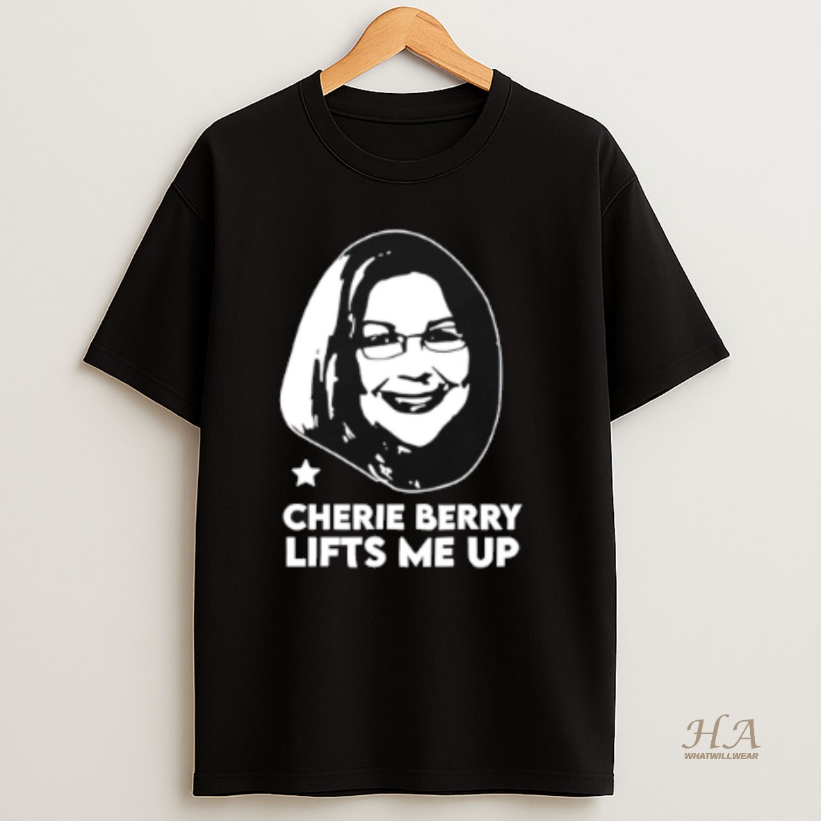 Official Nc Elevator Queen Cherie Berry Lifts Me Up T Shirt