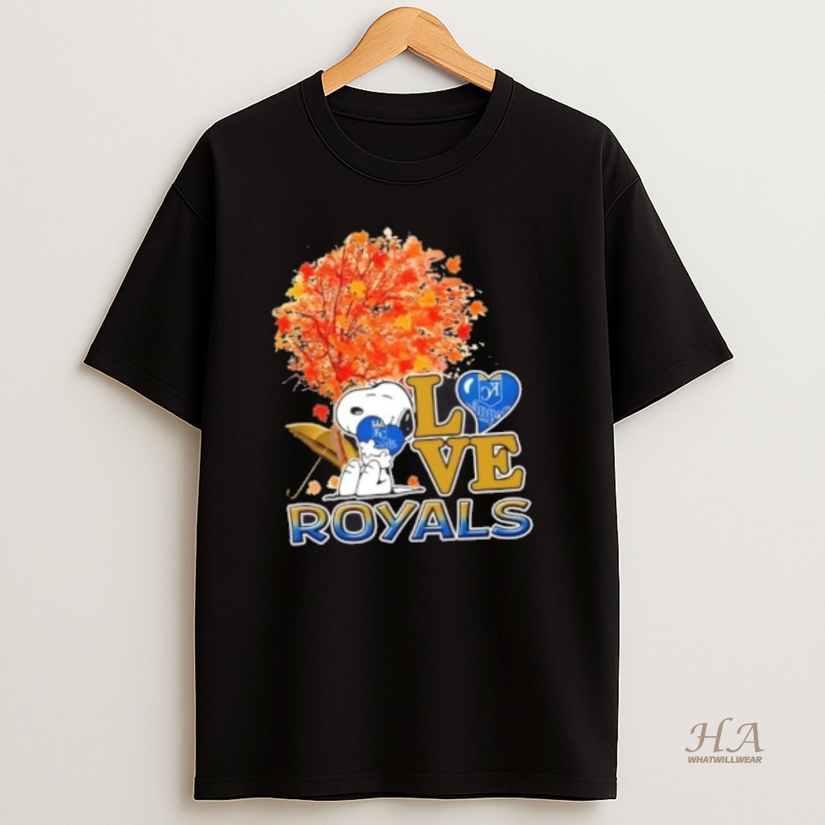Official Peanuts Snoopy Hug Heart I Love Kansas City Royals T Shirt