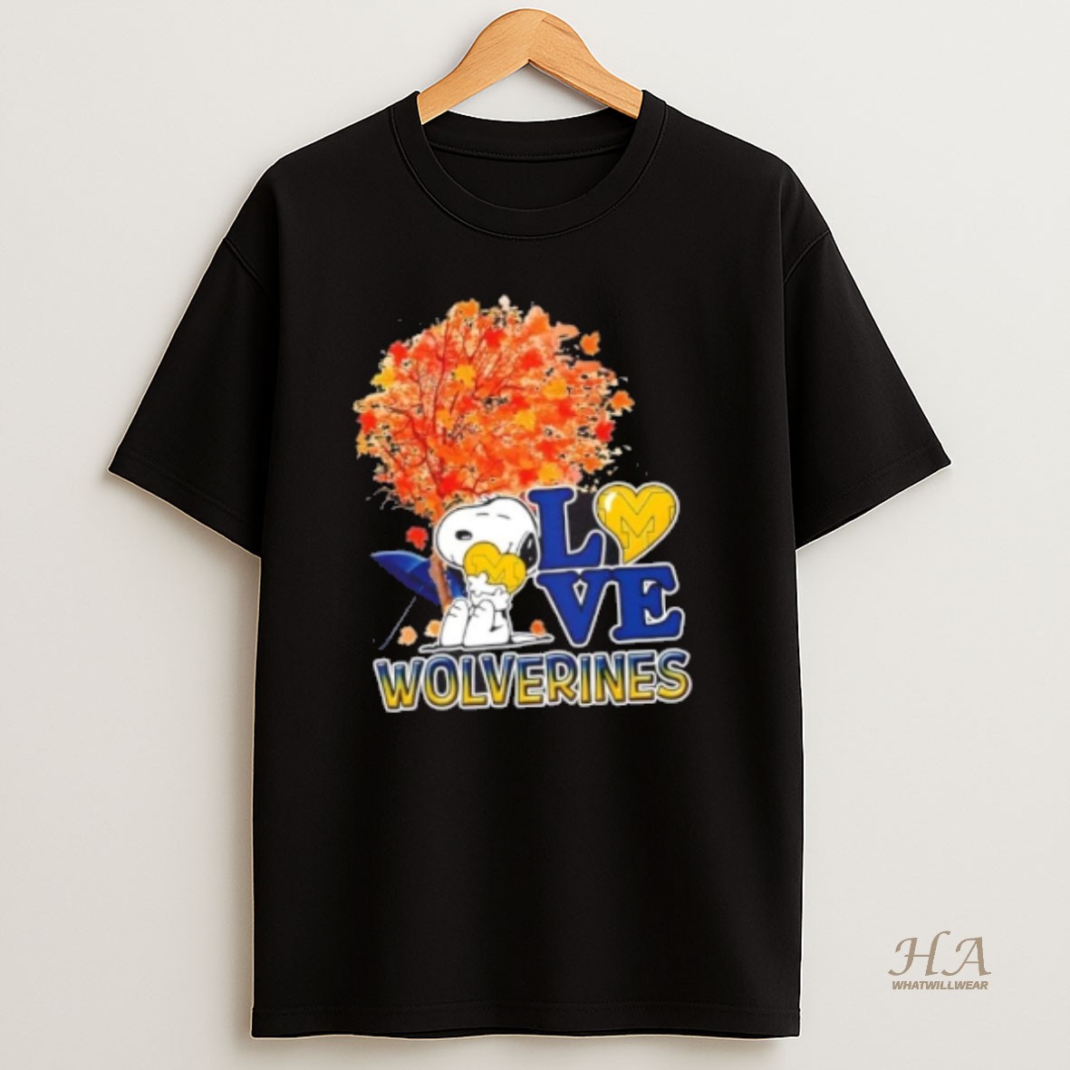 Official Peanuts Snoopy Hug Heart I Love Michigan Wolverines T Shirt