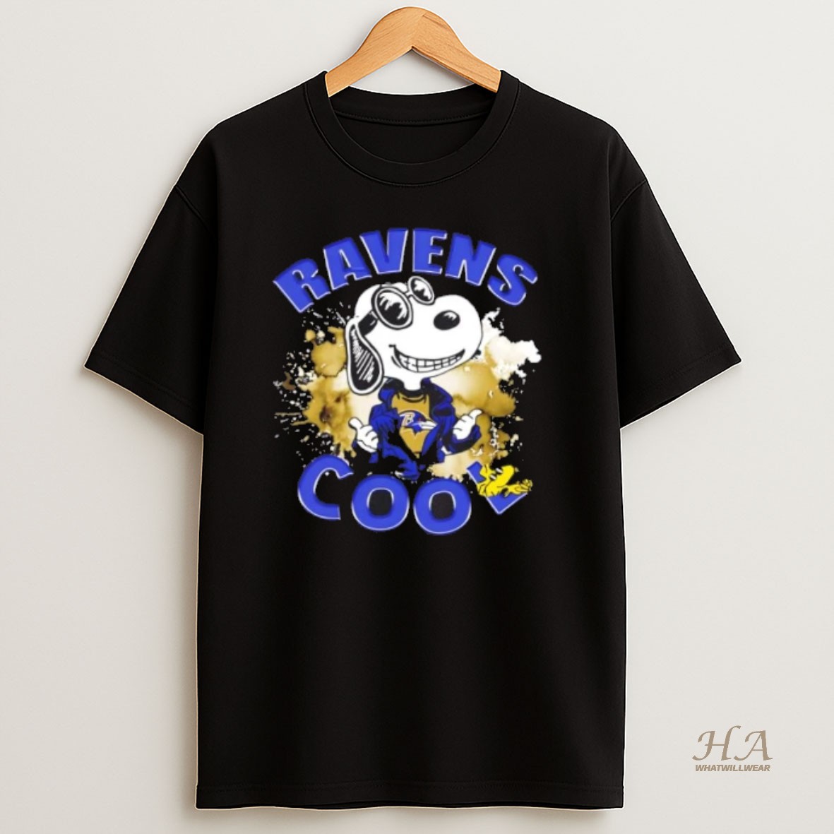 Official Peanuts Snoopy And Woodstock Baltimore Ravens Cool T Shirt