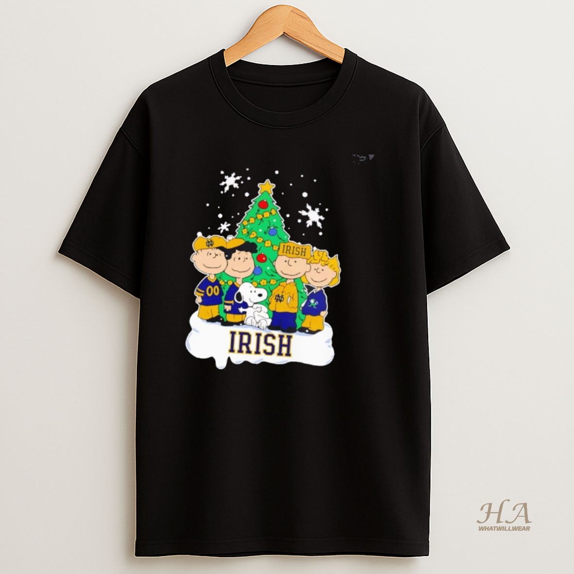 Official Peanuts Characters Notre Dame Fighting Irish Christmas Tree T Shirt