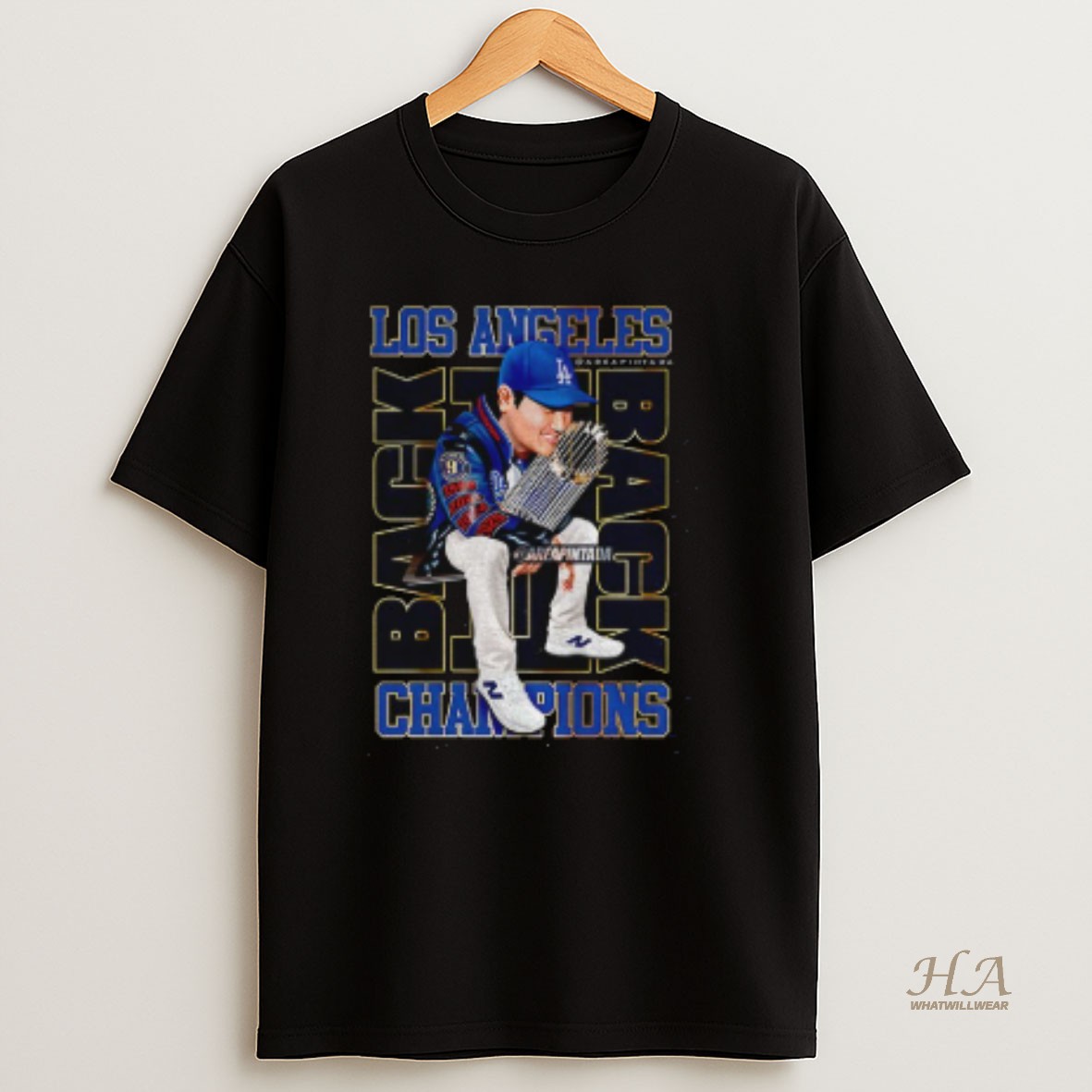Official Shohei Ohtani Hold Trophy Los Angeles Dodgers World Series Champions Back To Back 2025 T Shirt