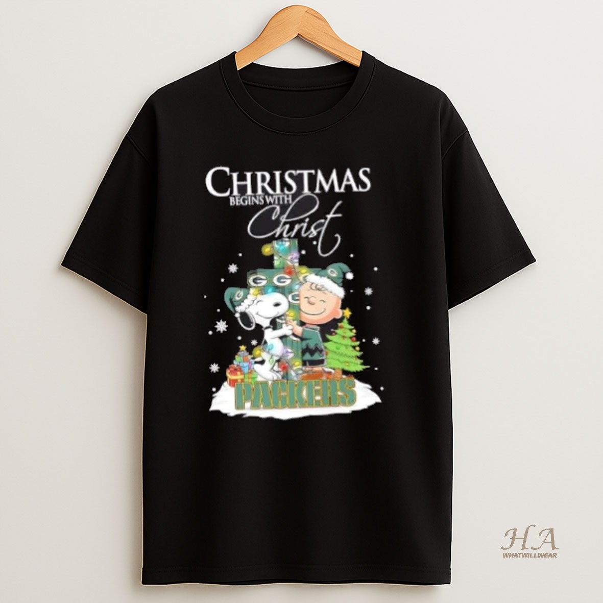 Official Snoopy And Charlie Brown X Green Bay Packers Christmas Begins With Christ T Shirt