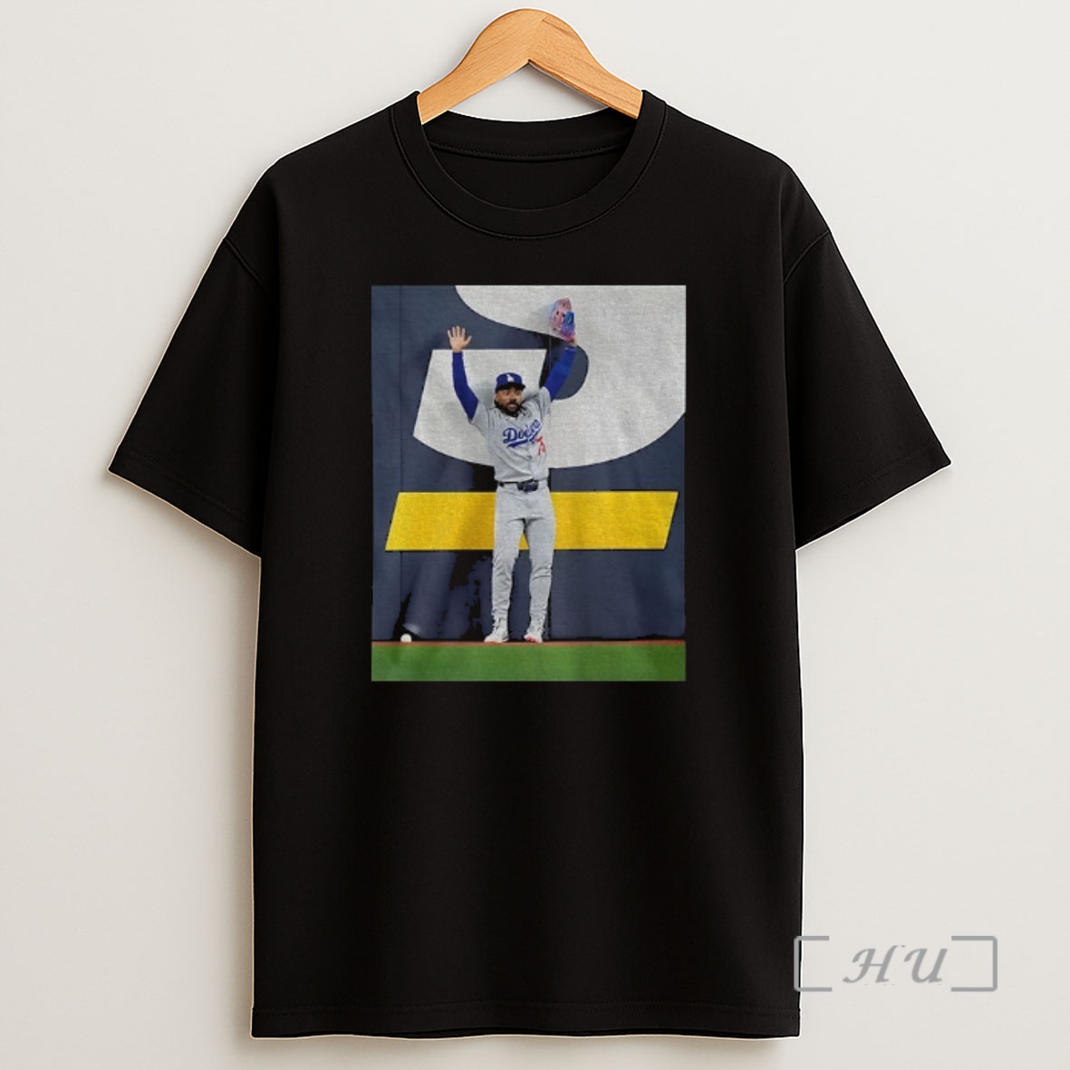 Officials Andy Pages Catch Los Angeles Dodgers World Series Game 7 Saving Photo Premium Shirt Sweatshirt Tee