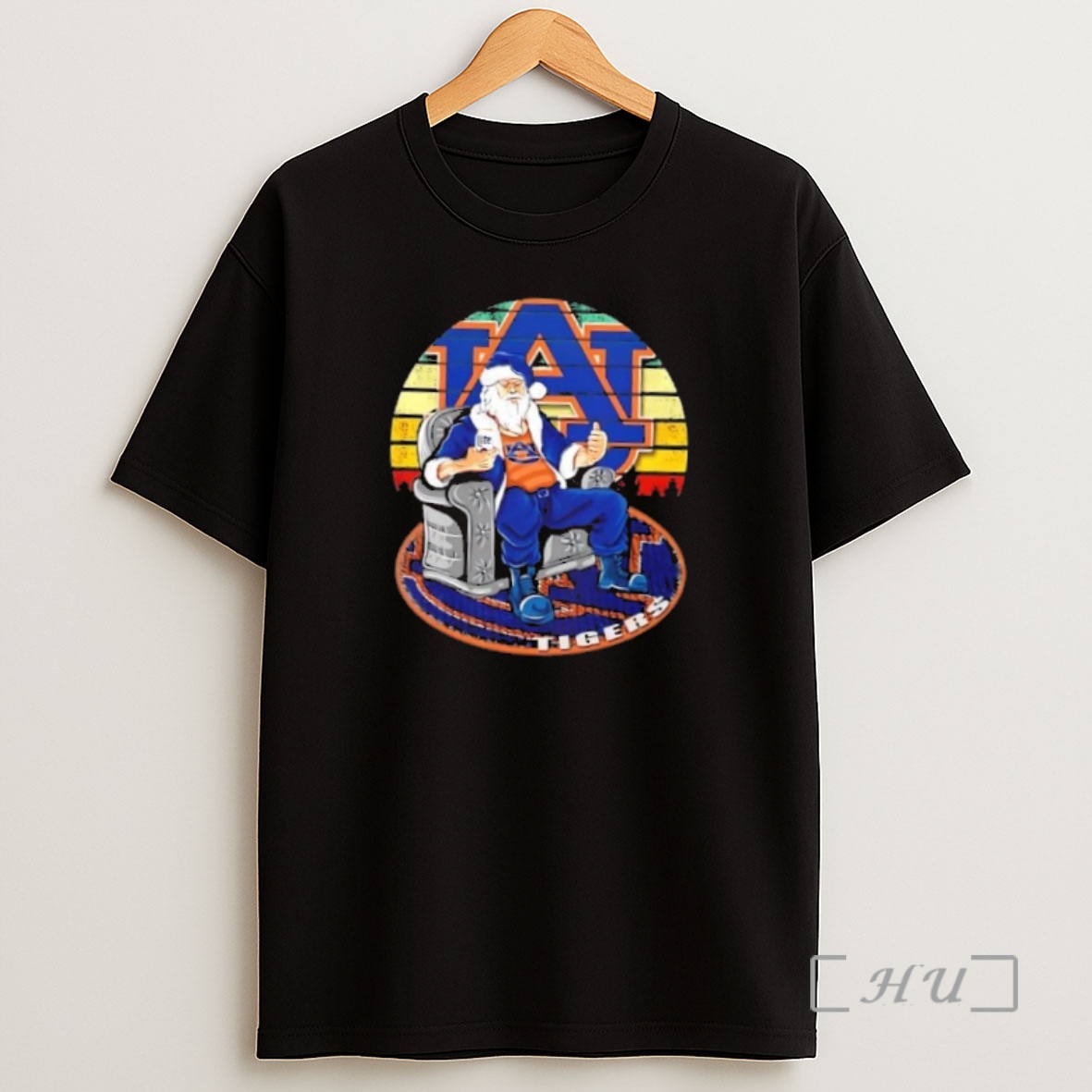 Officials Auburn Tigers X Santa Claus Christmas Vintage Premium Shirt Sweatshirt Tee
