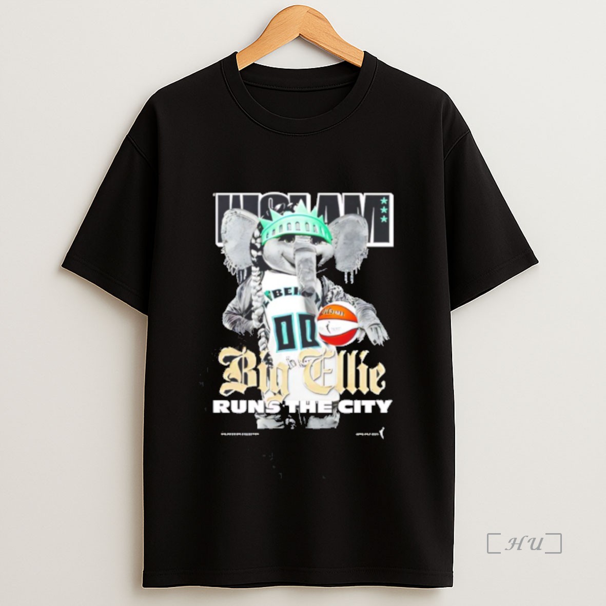 Officials Big Ellie Ny Liberty Runs The City Wslam Premium Shirt Sweatshirt Tee