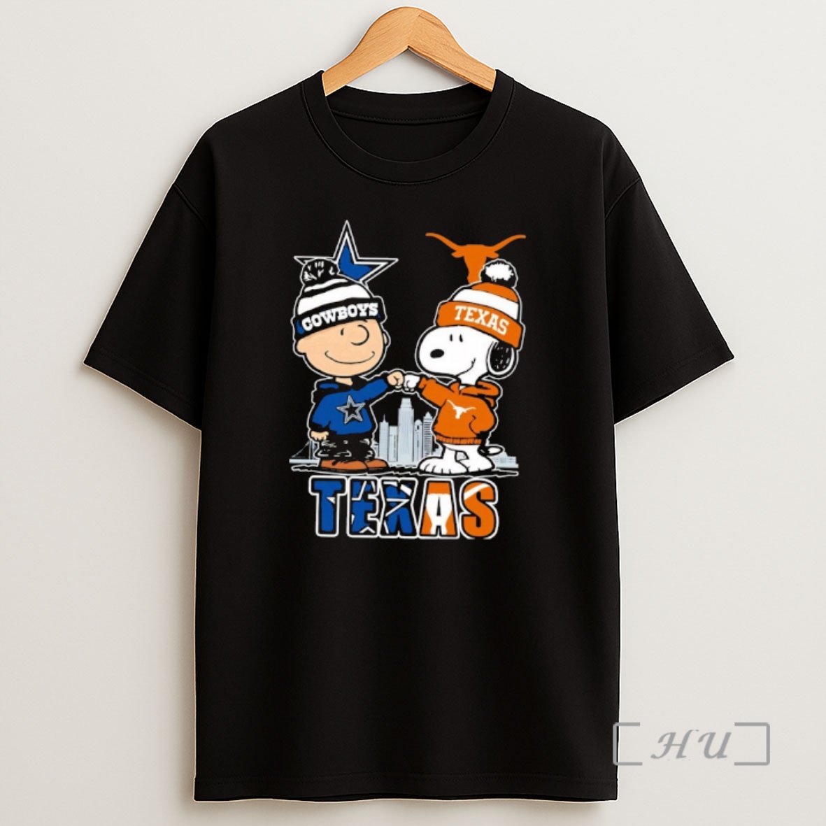 Officials Charlie Brown Snoopy Wearing Dallas Cowboys Texas At Austin Longhorns Apparel Premium Shirt Sweatshirt Tee