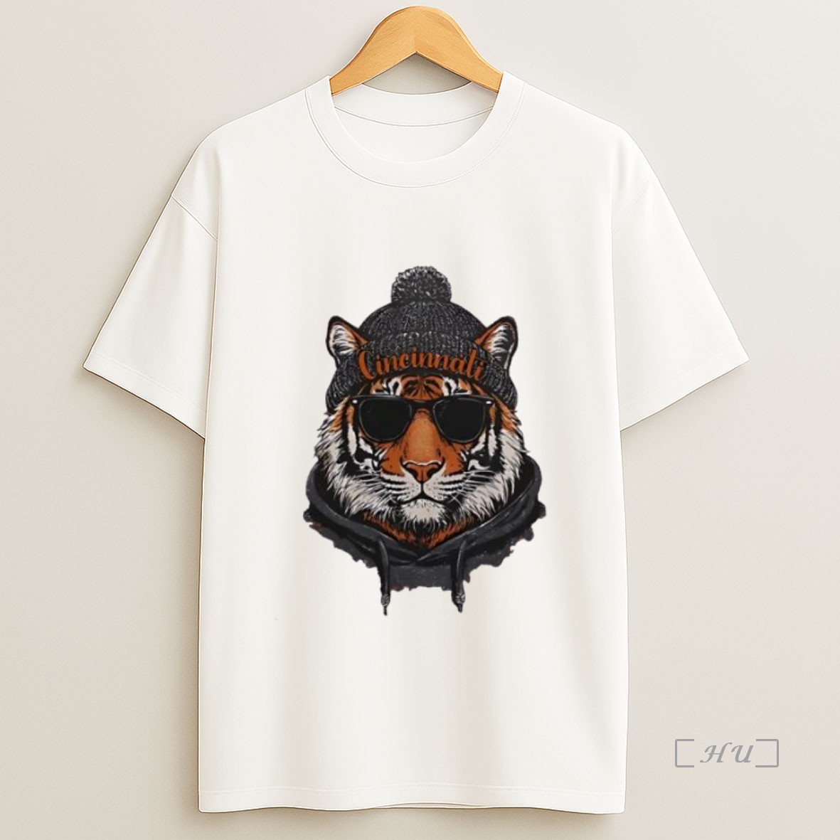 Officials Cincinnati Mascot Football Personalized Ornaments White Premium Shirt Sweatshirt Tee