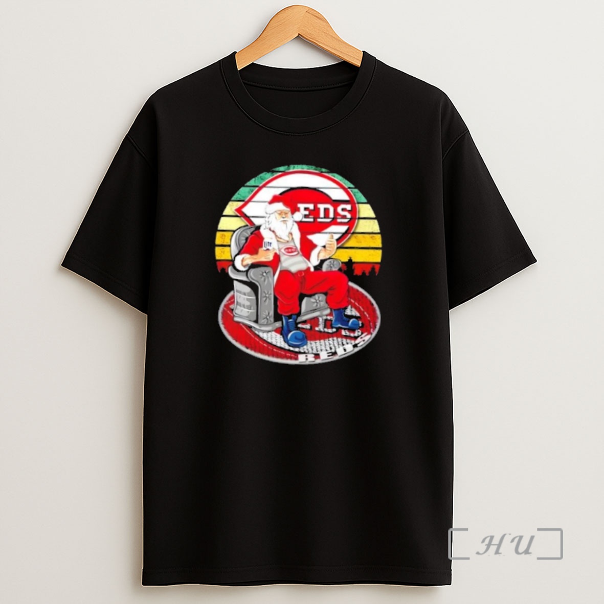 Officials Cincinnati Reds X Santa Claus Christmas Vintage Premium Shirt Sweatshirt Tee