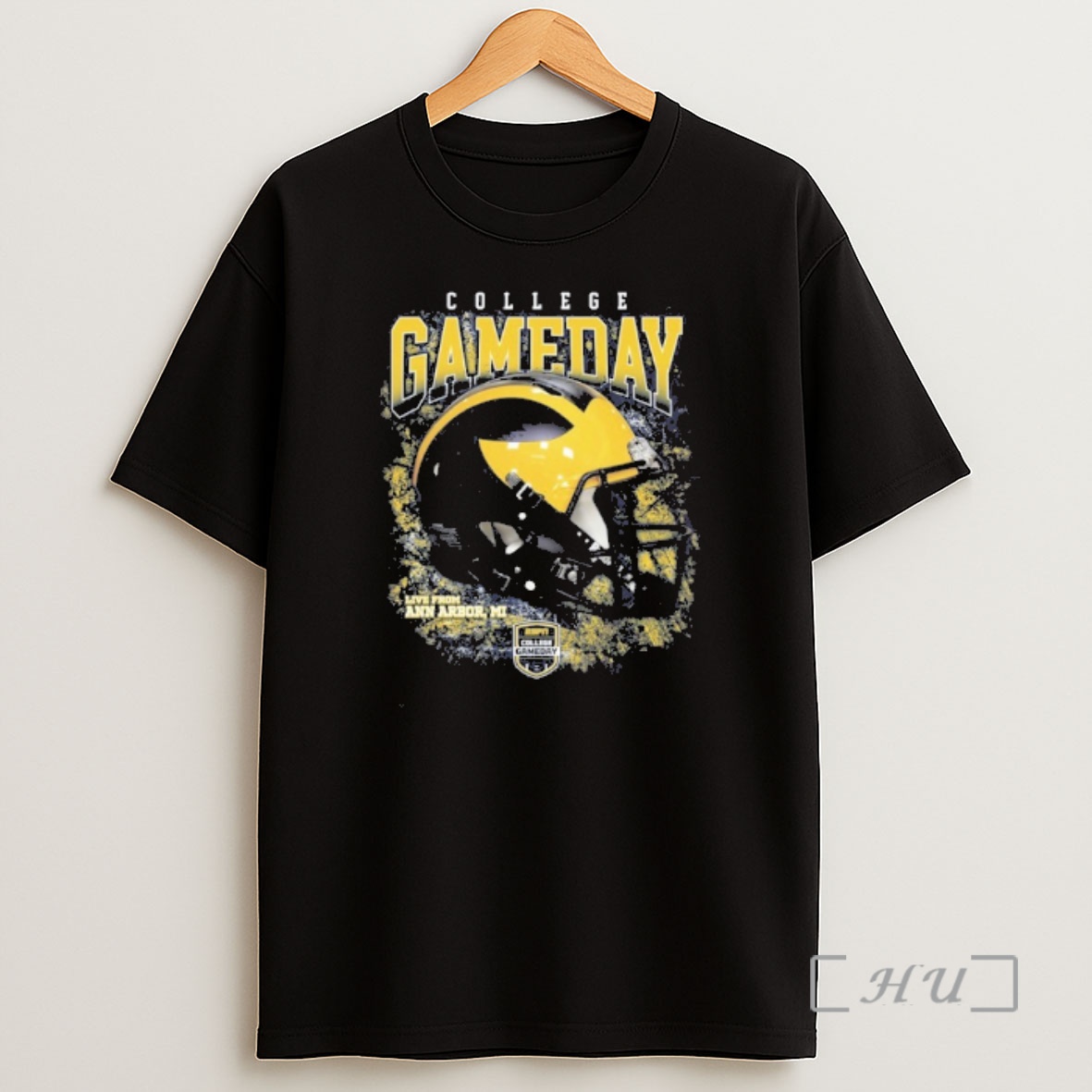 Officials College Gameday 2025 Michigan Wolverines Helmet Premium Shirt Sweatshirt Tee