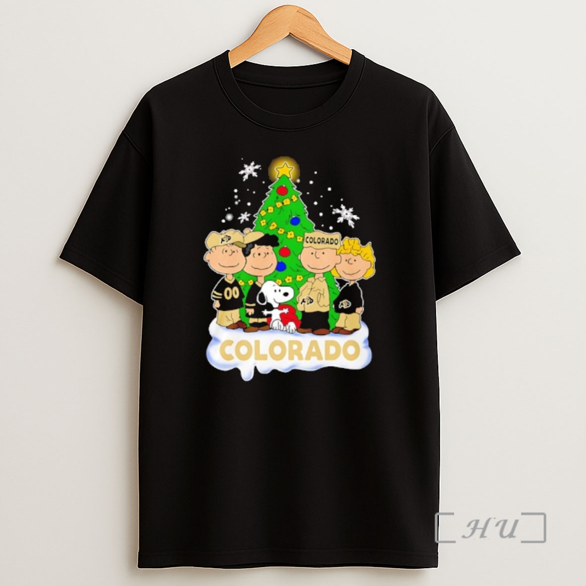 Officials Colorado Buffaloes Snoopy And The Peanuts Christmas 2025 Premium Shirt Sweatshirt Tee