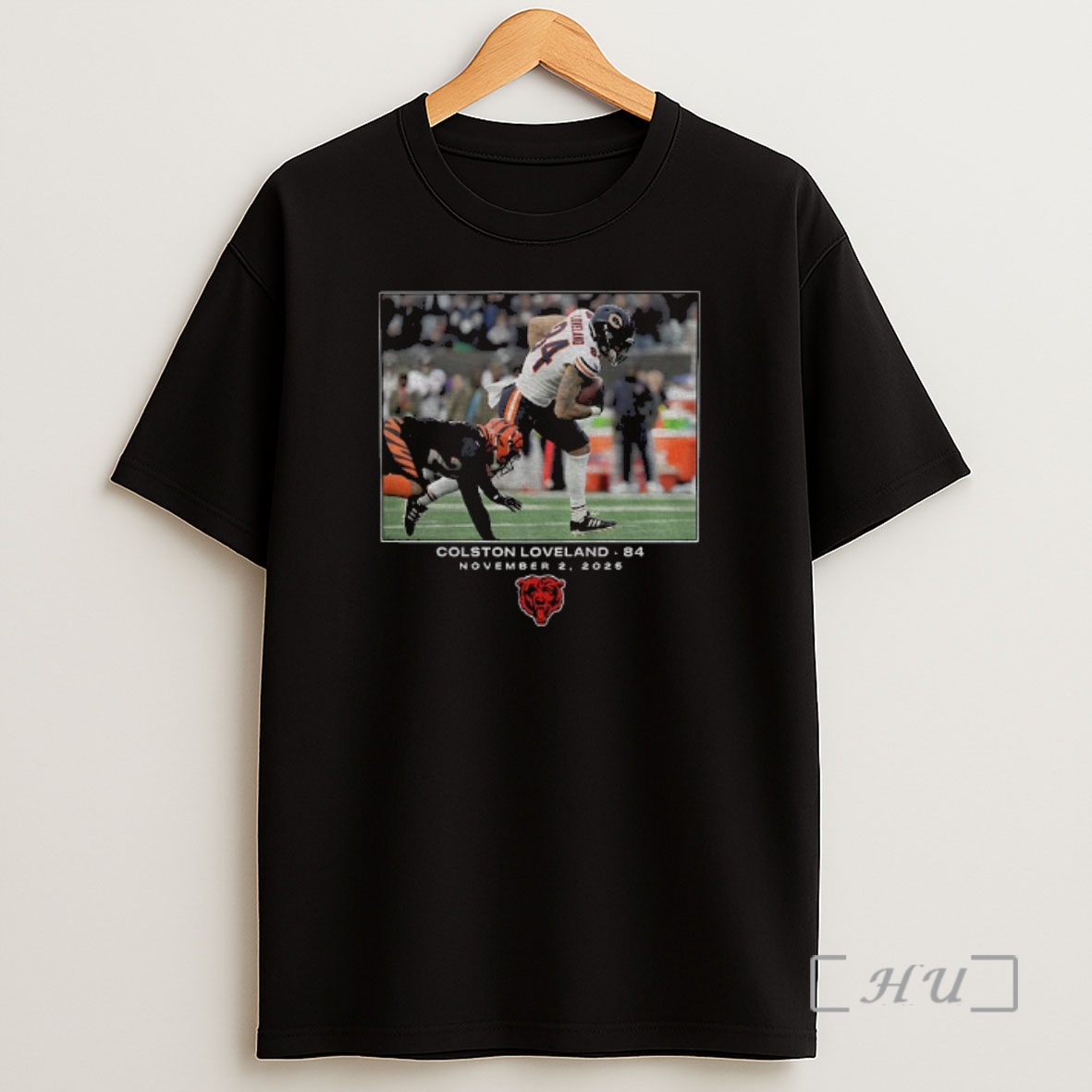 Officials Colston Loveland Chicago Bears Nfl Flash Features Week 9 84 November 2 2025 Photo Premium Shirt Sweatshirt Tee