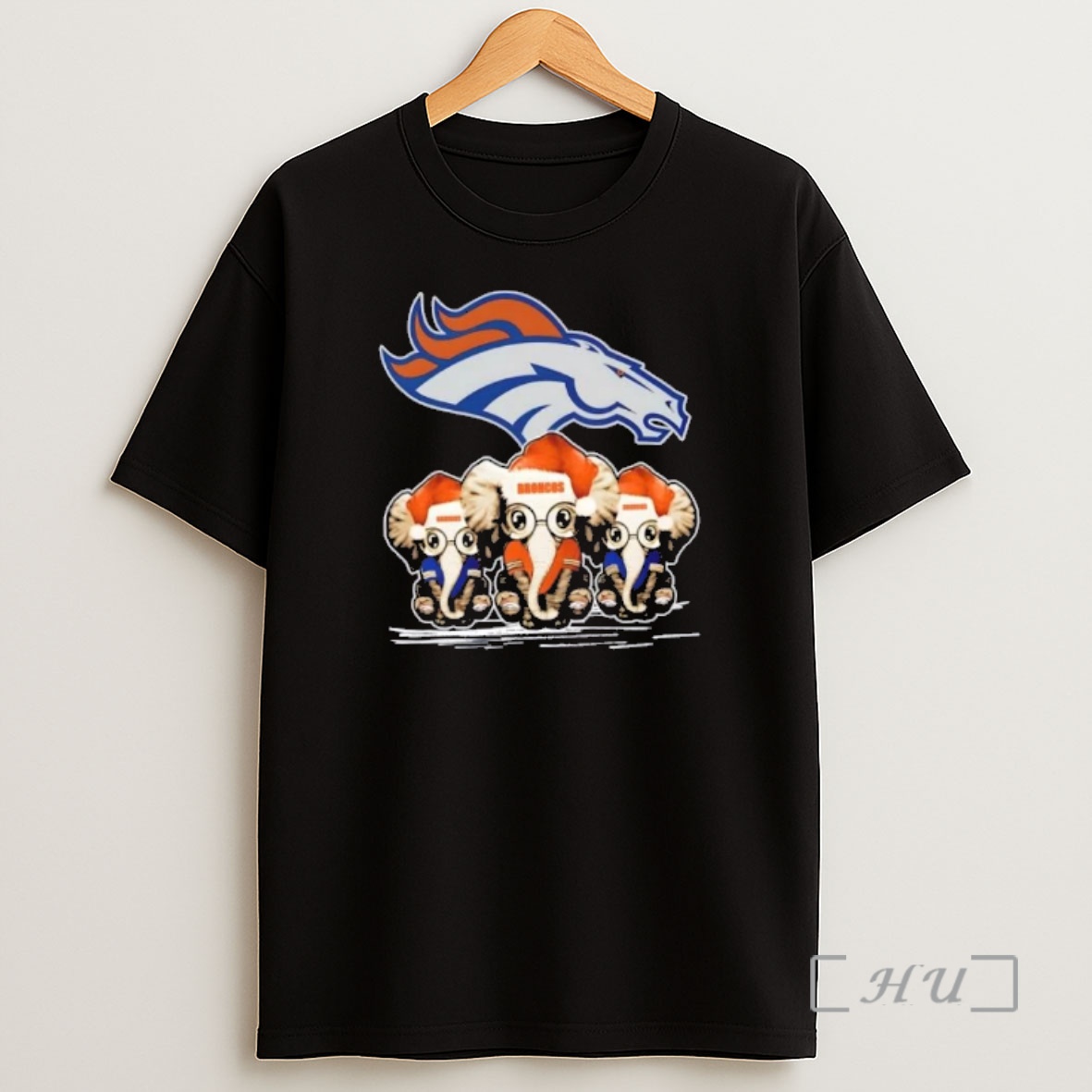 Officials Denver Broncos X Elephants Santa Hat Merry Christmas Premium Shirt Sweatshirt Tee