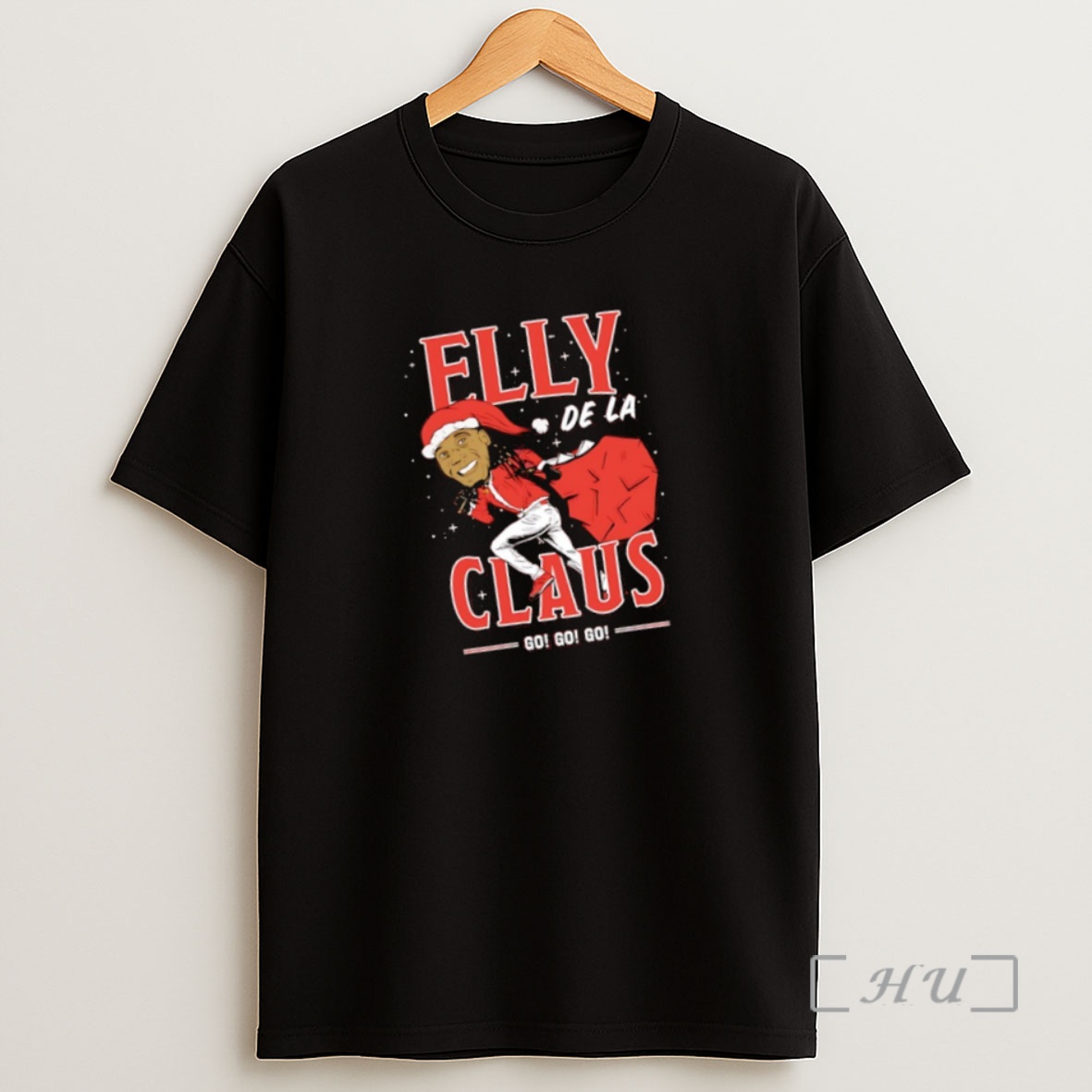 Officials Elly De La Claus Go Go Go Cincinnati Reds Christmas Premium Shirt Sweatshirt Tee