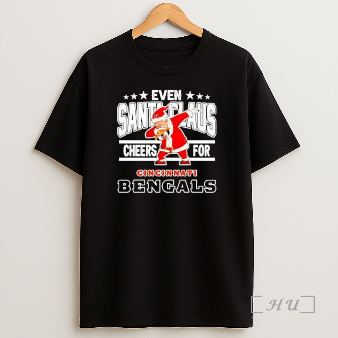 Officials Even Santa Claus Cheers For Cincinnati Bengals Christmas 2025 Premium Shirt Sweatshirt Tee