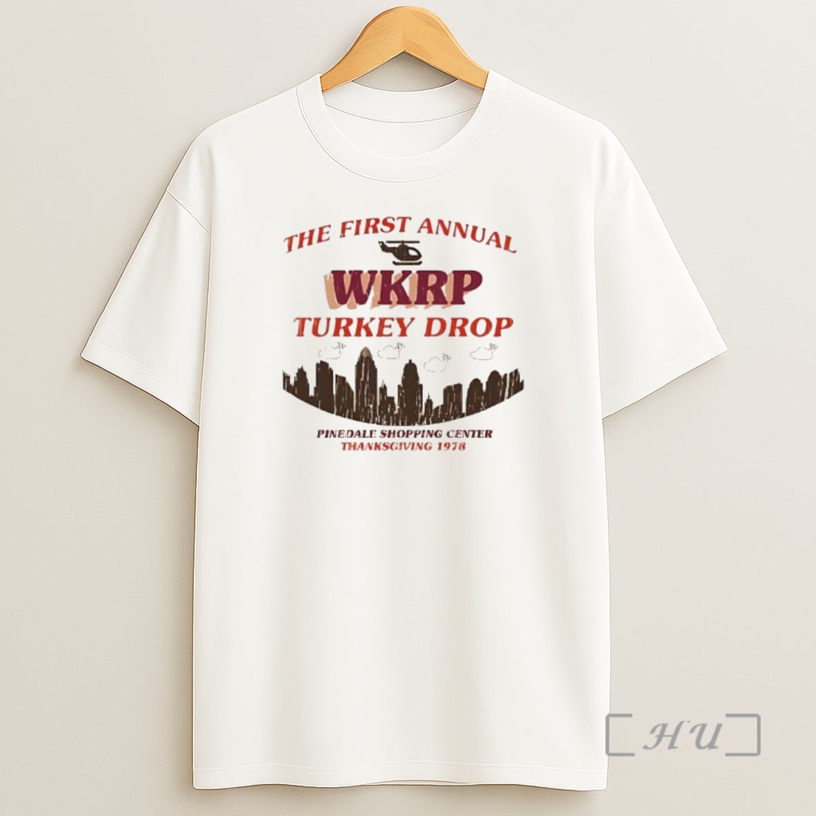 Officials First Annual Wkrp Turkey Drop Pinedale Shopping Center Thanksgiving 1978 Premium Shirt Sweatshirt Tee