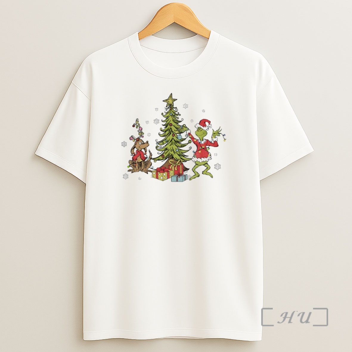 Officials Grinch And Max Santa Hat Christmas Tree Merry Christmas Premium Shirt Sweatshirt Tee