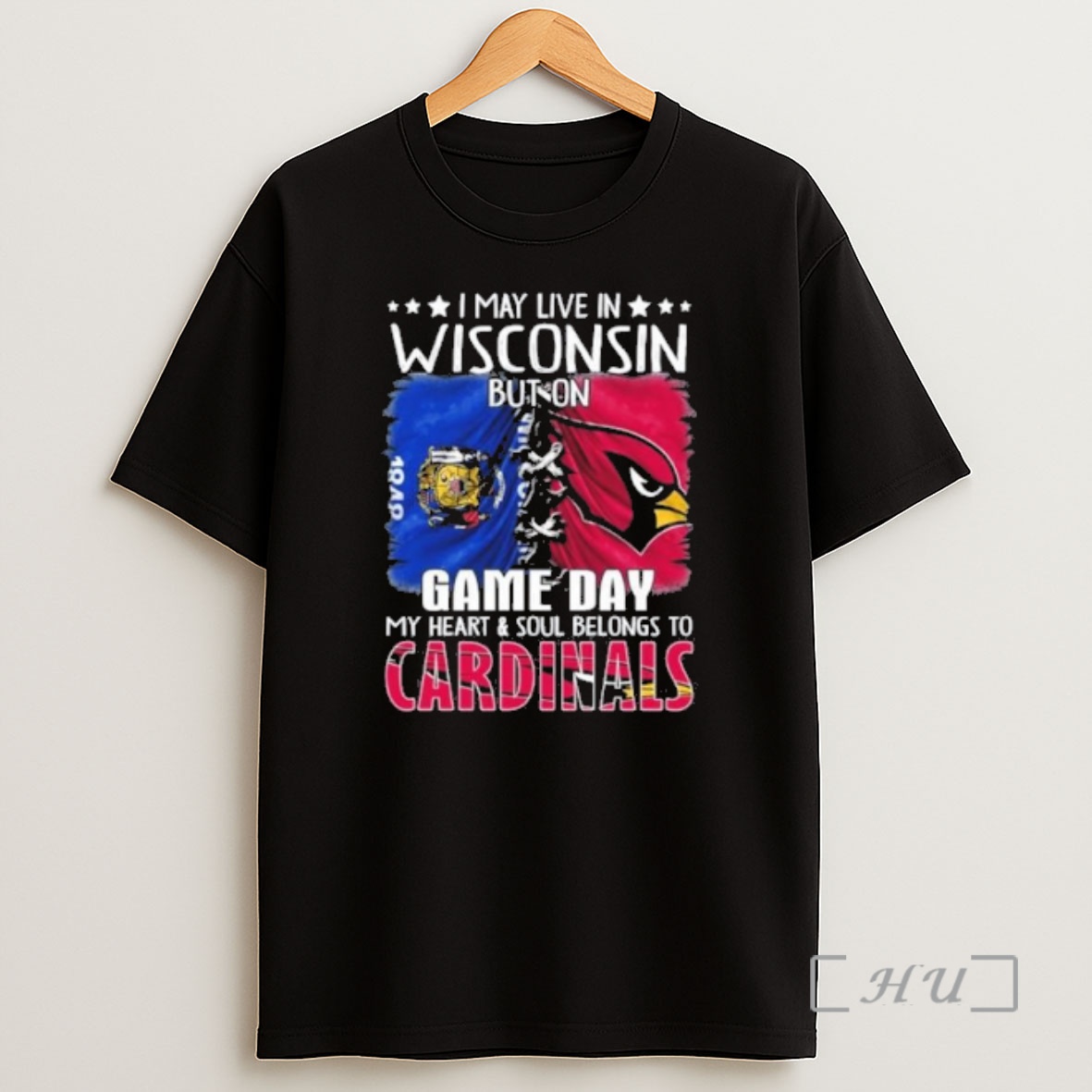 Officials I May Live In Wisconsin But On Gameday My Heart And Soul Belongs To Arizona Cardinals Premium Shirt Sweatshirt Tee