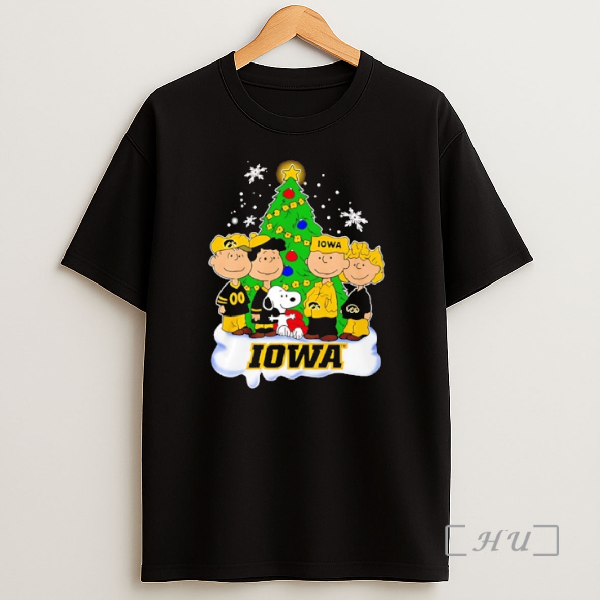 Officials Iowa Hawkeyes Snoopy And The Peanuts Christmas 2025 Premium Shirt Sweatshirt Tee
