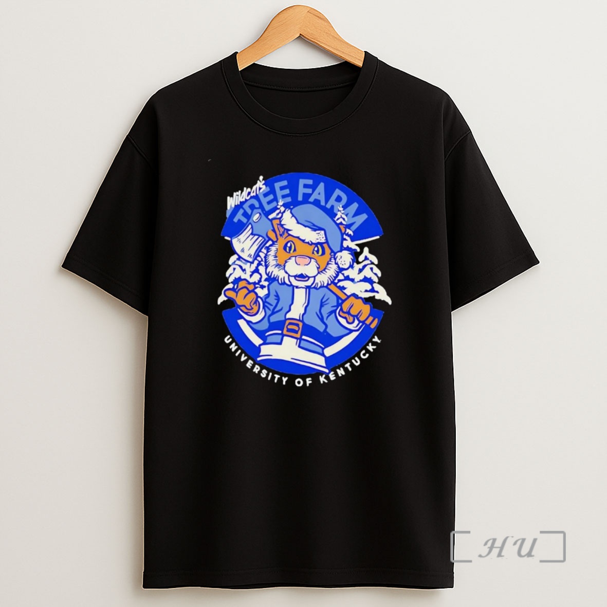 Officials Kentucky Wildcats Mascot Santa Tree Farm Christmas Premium Shirt Sweatshirt Tee