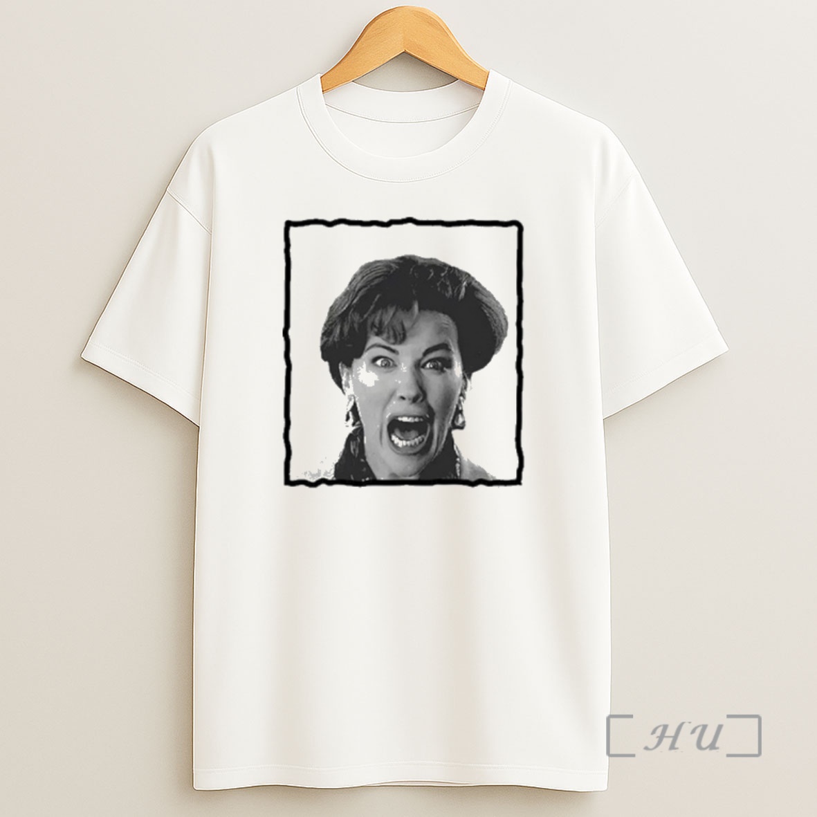 Officials Kevins Mom Home Alone Christmas Premium Shirt Sweatshirt Tee