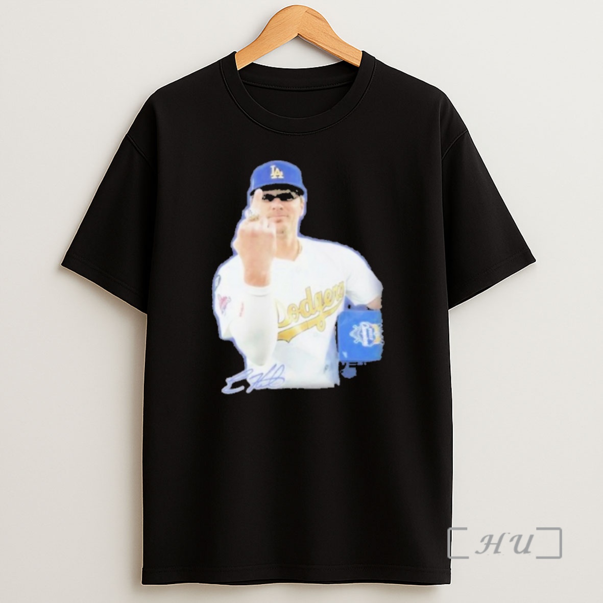 Officials Kike Hernandez Middle Finger Premium Shirt Sweatshirt Tee