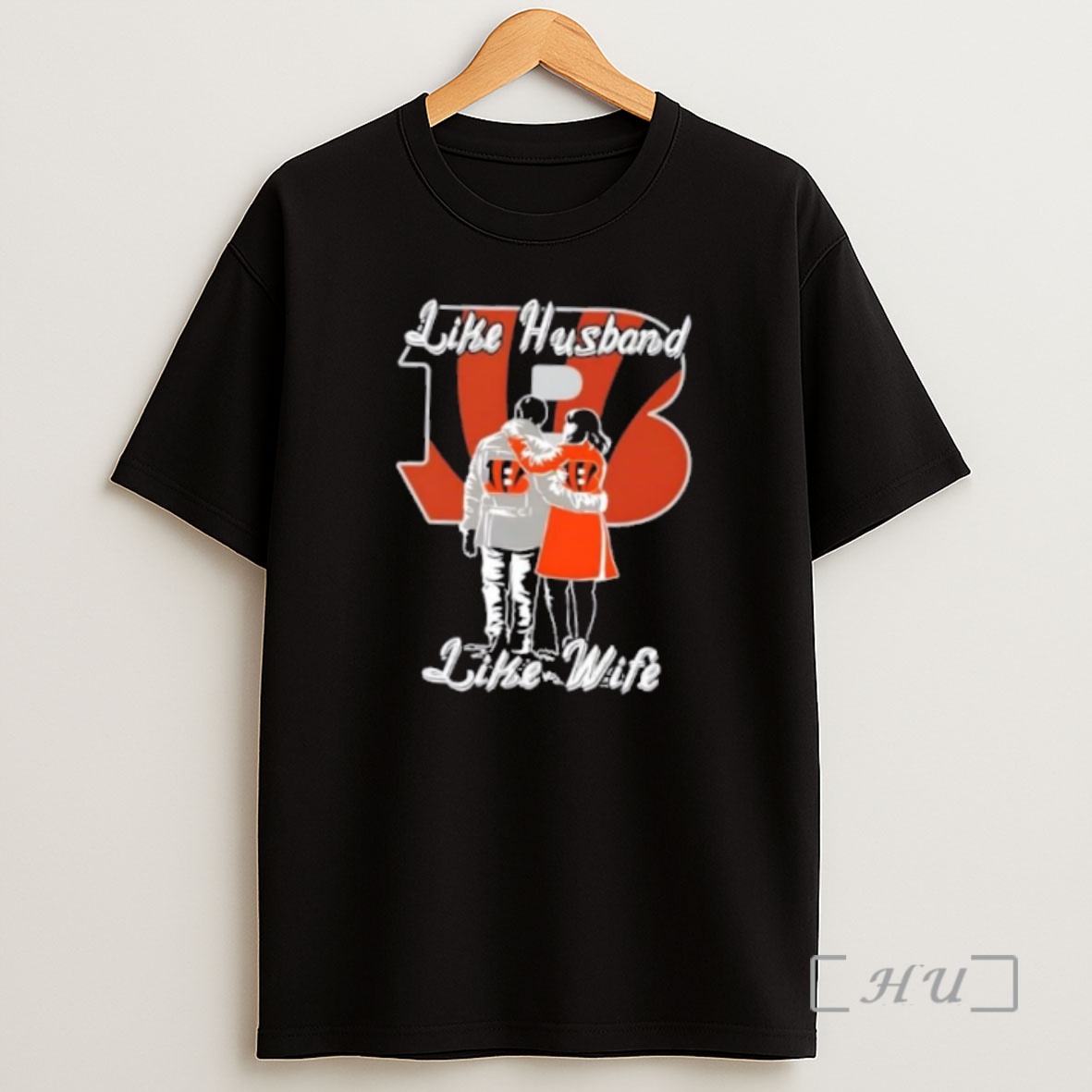 Officials Like Husband Like Wife Like Cincinnati Bengals Premium Shirt Sweatshirt Tee