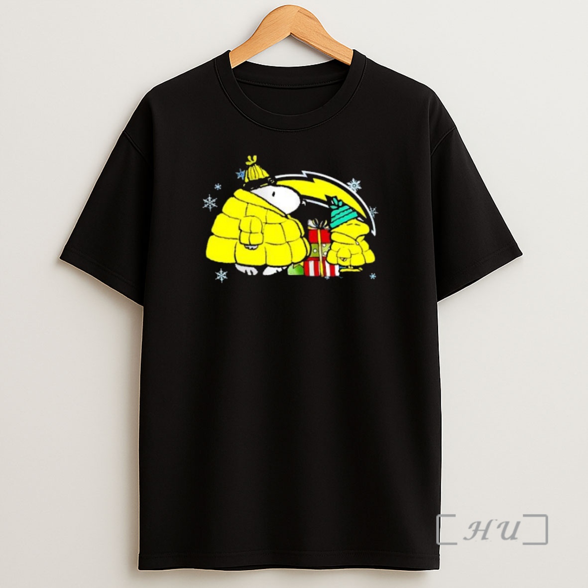 Officials Los Angeles Chargers X Peanuts Snoopy Premium Shirt Sweatshirt Tee