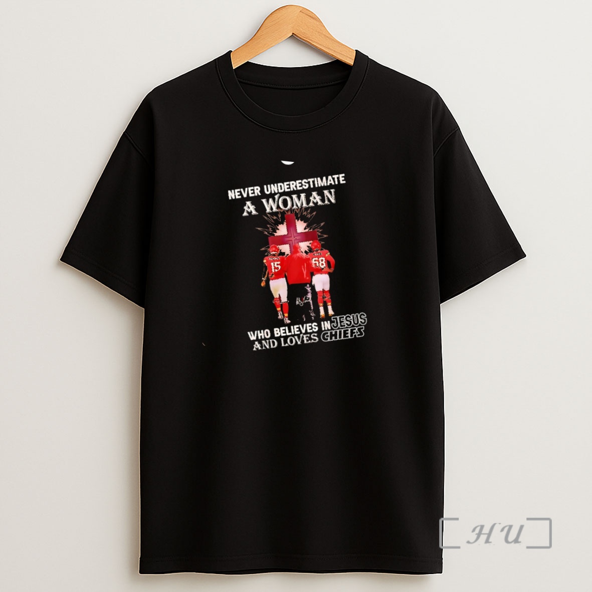 Officials Mahomes Thomas Andy Never Underestimate A Woman Who Believes In Jesus And Loves Chiefs Signature Premium Shirt Sweatshirt Tee
