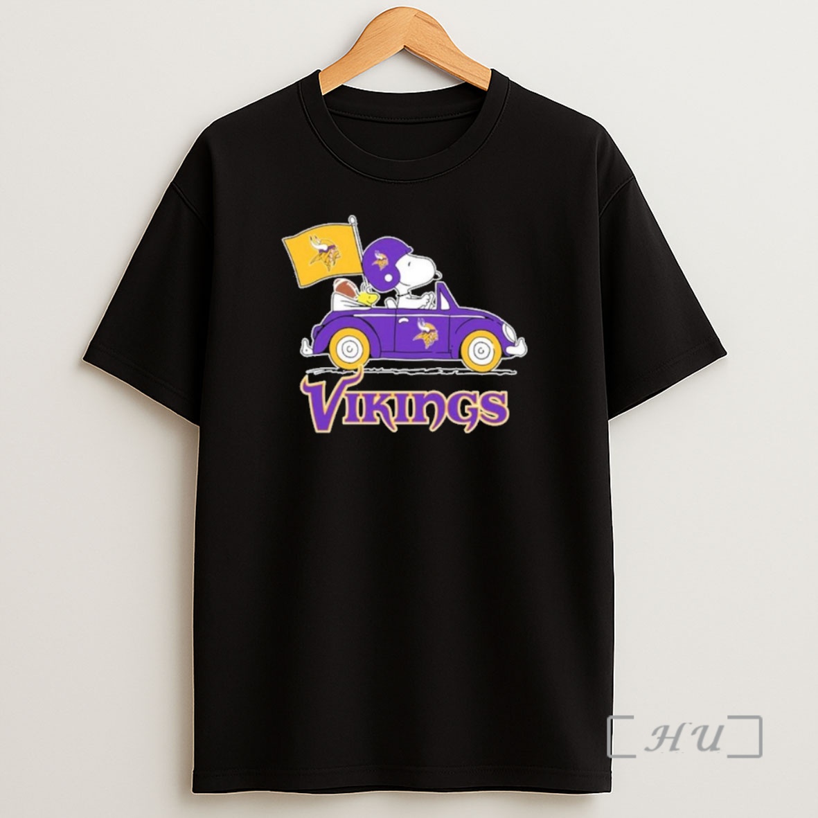Officials Minnesota Vikings Football X Snoopy Drive Car Premium Shirt Sweatshirt Tee