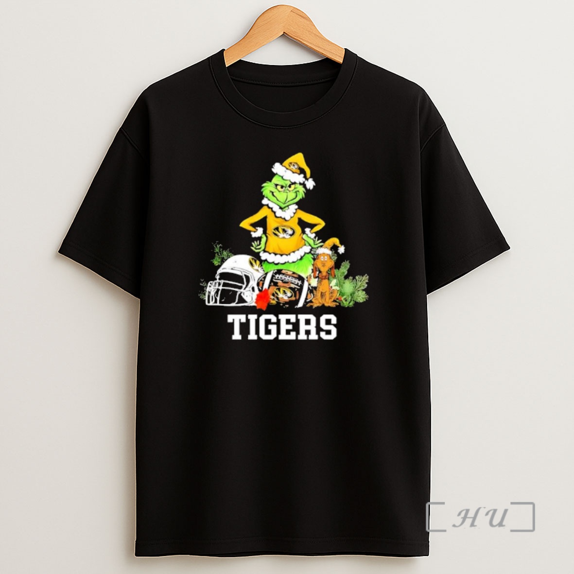 Officials Missouri Tigers The Grinch And Max Helmet Christmas 2025 Premium Shirt Sweatshirt Tee
