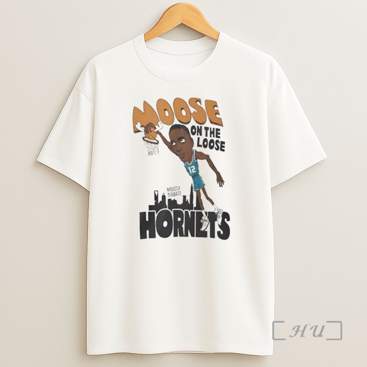 Officials Moose On The Loose Hornets Moussa Diabate Premium Shirt Sweatshirt Tee