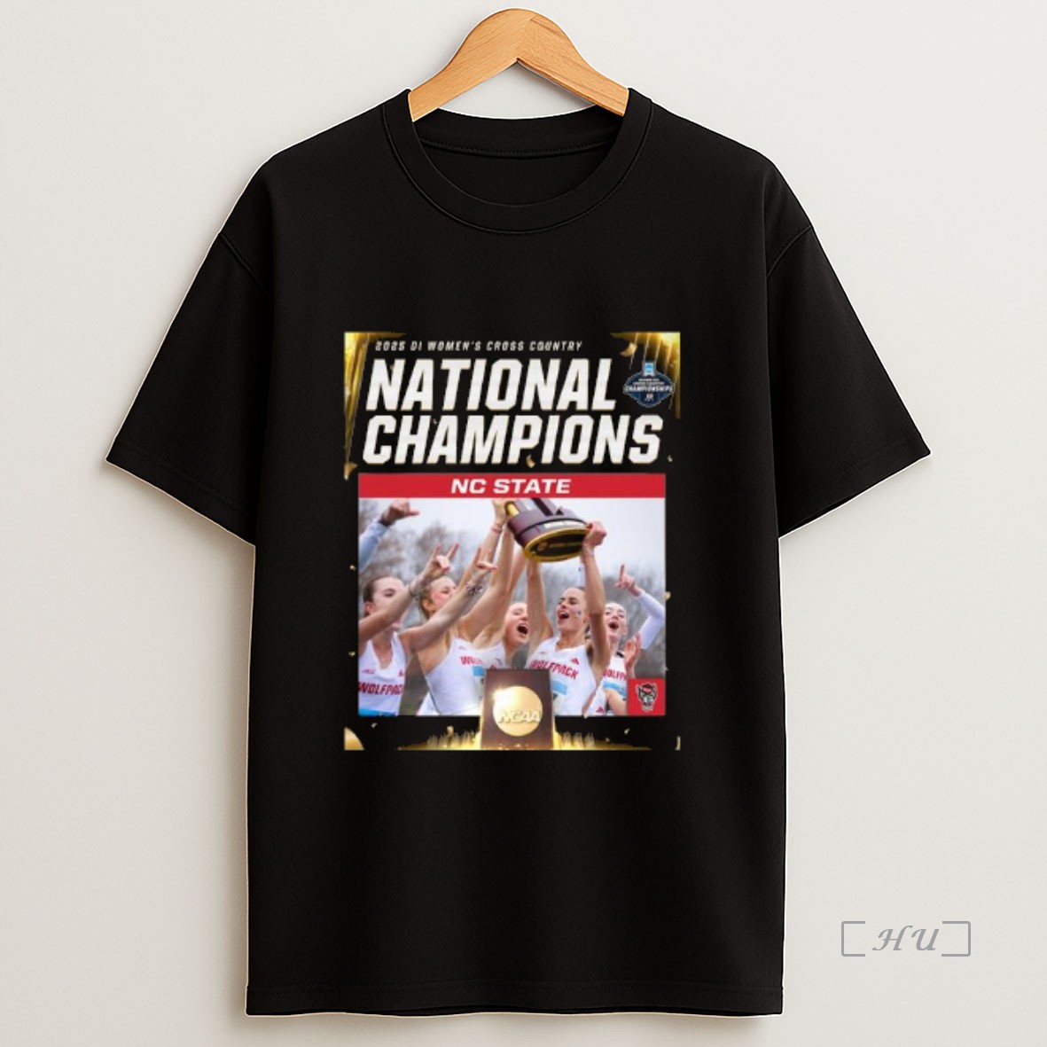 Officials Nc State 2025 Di Womens Cross Country Champions Premium Shirt Sweatshirt Tee