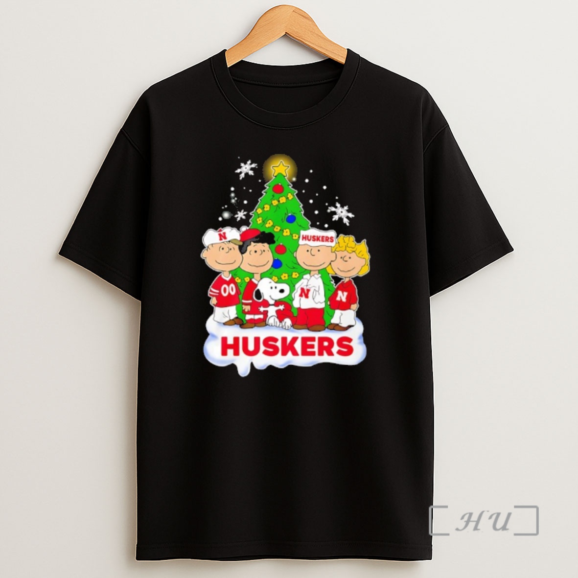 Officials Nebraska Cornhuskers Snoopy And The Peanuts Christmas 2025 Premium Shirt Sweatshirt Tee