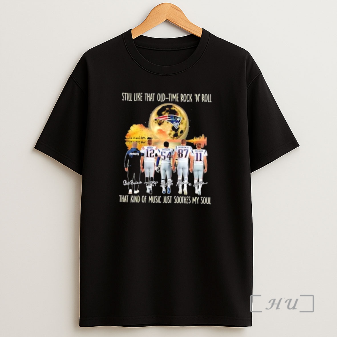 Officials New England Patriots Brady And Legends Still Like That Old Tome Rock N Roll That Kind Of Music Just Soothes My Soul Premium Shirt Sweatshirt Tee