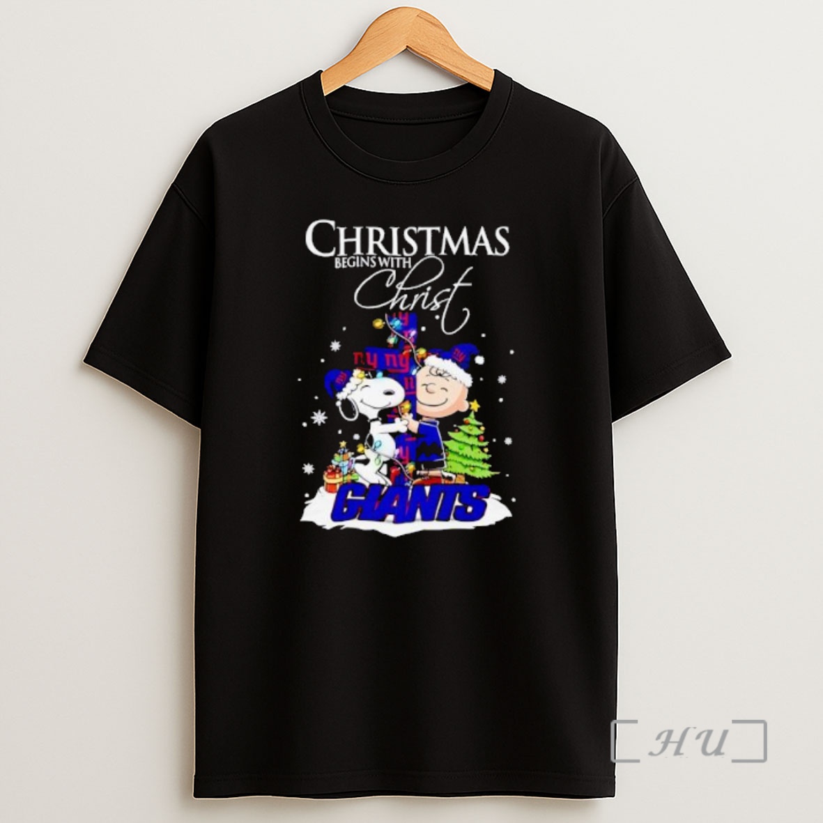 Officials New York Giants Snoopy Begins With Christ And Friends Peanuts Christmas Premium Shirt Sweatshirt Tee