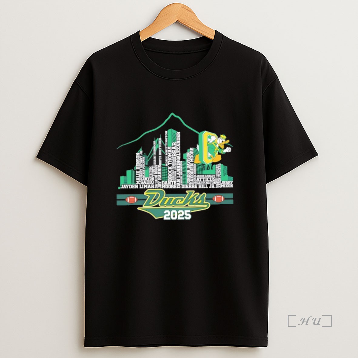 Officials Oregon Ducks Football 2025 Players Names City Skyline Premium Shirt Sweatshirt Tee