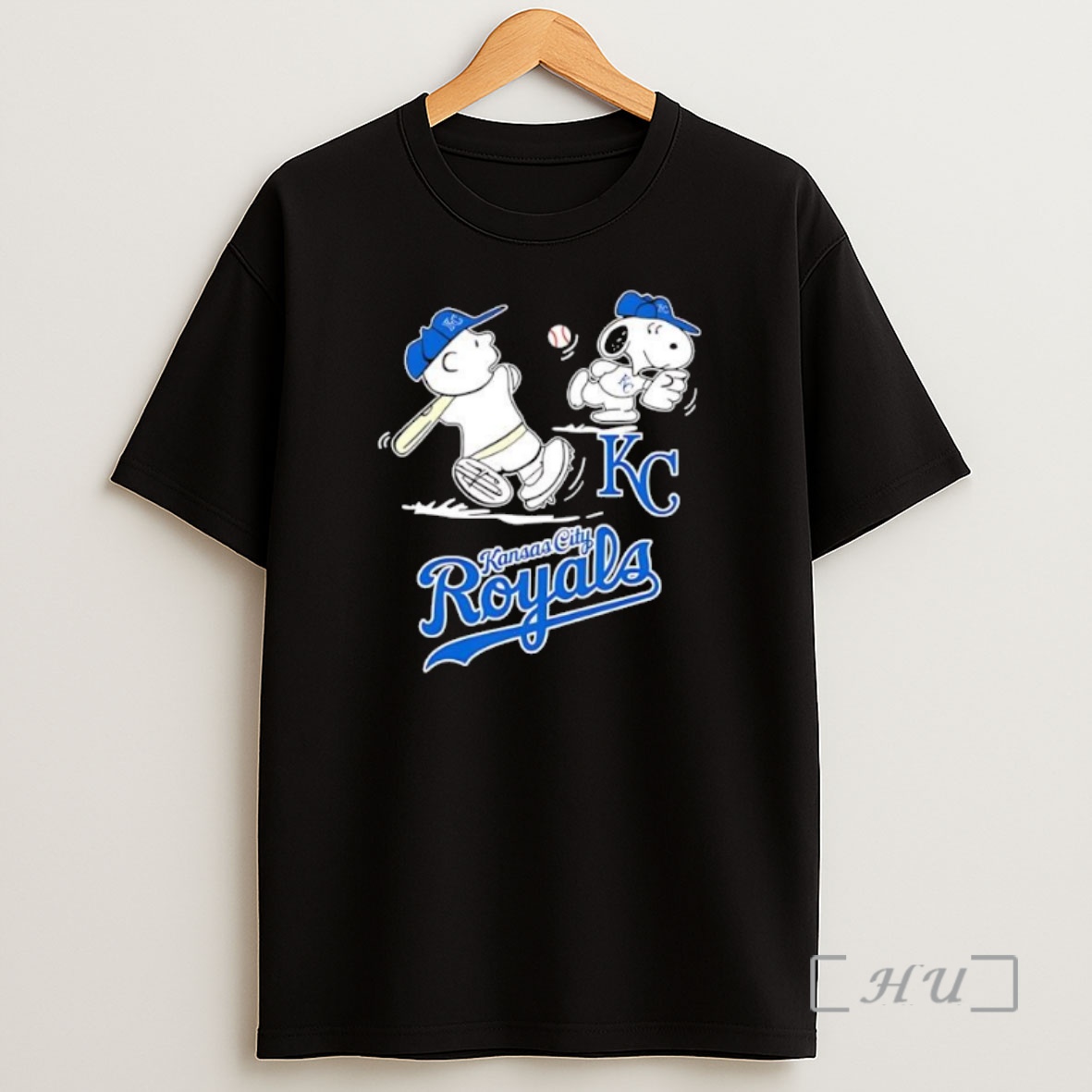 Officials Peanuts Charlie Brown And Snoopy Playing Baseball Kansas City Royals Premium Shirt Sweatshirt Tee
