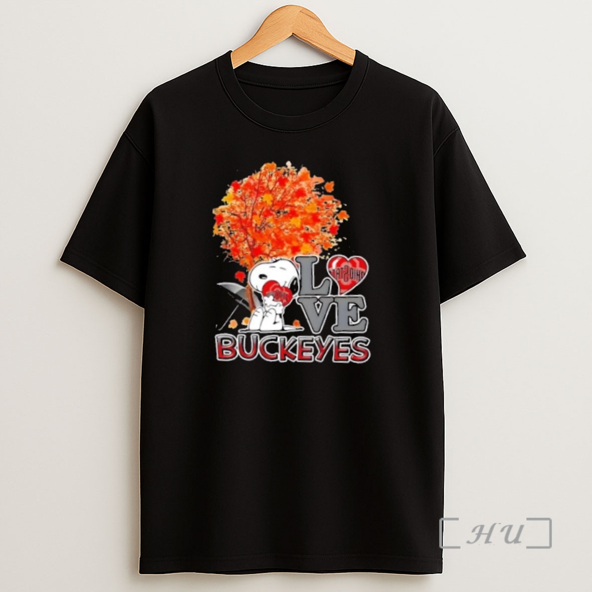 Officials Peanuts Snoopy Hug Heart I Love Ohio State Buckeyes Premium Shirt Sweatshirt Tee