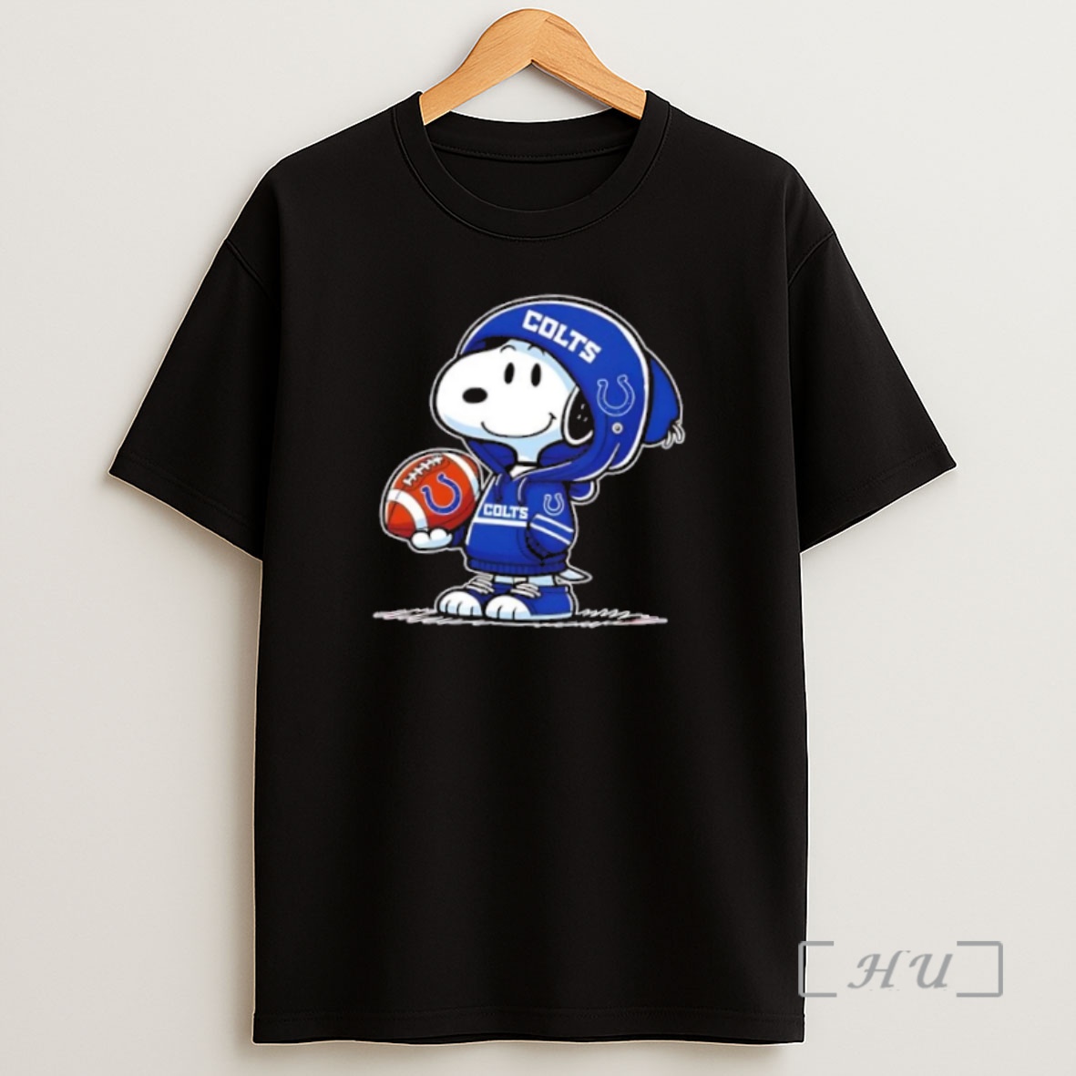 Officials Peanuts Snoopy Wearing Indianapolis Colts And Smilling At Fans Premium Shirt Sweatshirt Tee