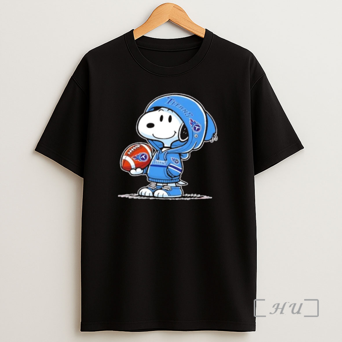 Officials Peanuts Snoopy Wearing Tennessee Titans And Smilling At Fans Premium Shirt Sweatshirt Tee