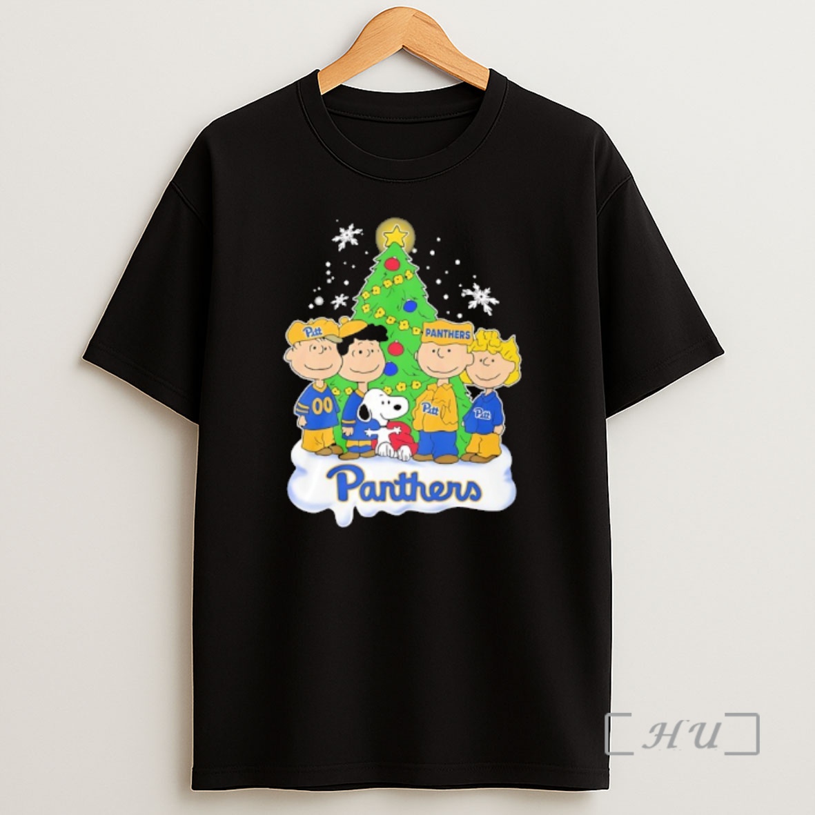 Officials Pittsburgh Panthers Snoopy And The Peanuts Christmas 2025 Premium Shirt Sweatshirt Tee