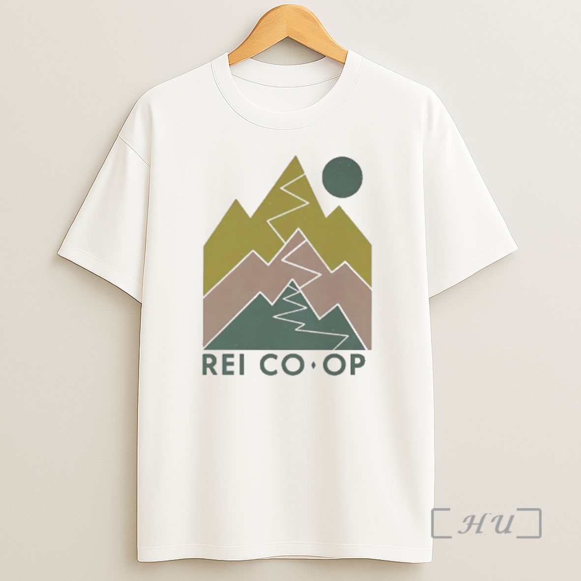 Officials Rachel Olivia Wearing Rei Co Op Premium Shirt Sweatshirt Tee