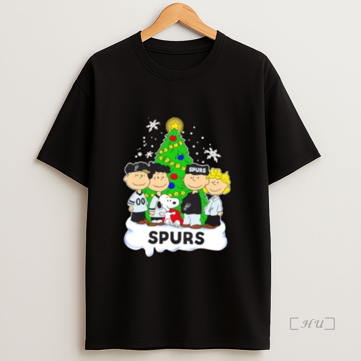 Officials San Antonio Spurs X Peanuts Snoopy And Friends Christmas Tree Premium Shirt Sweatshirt Tee