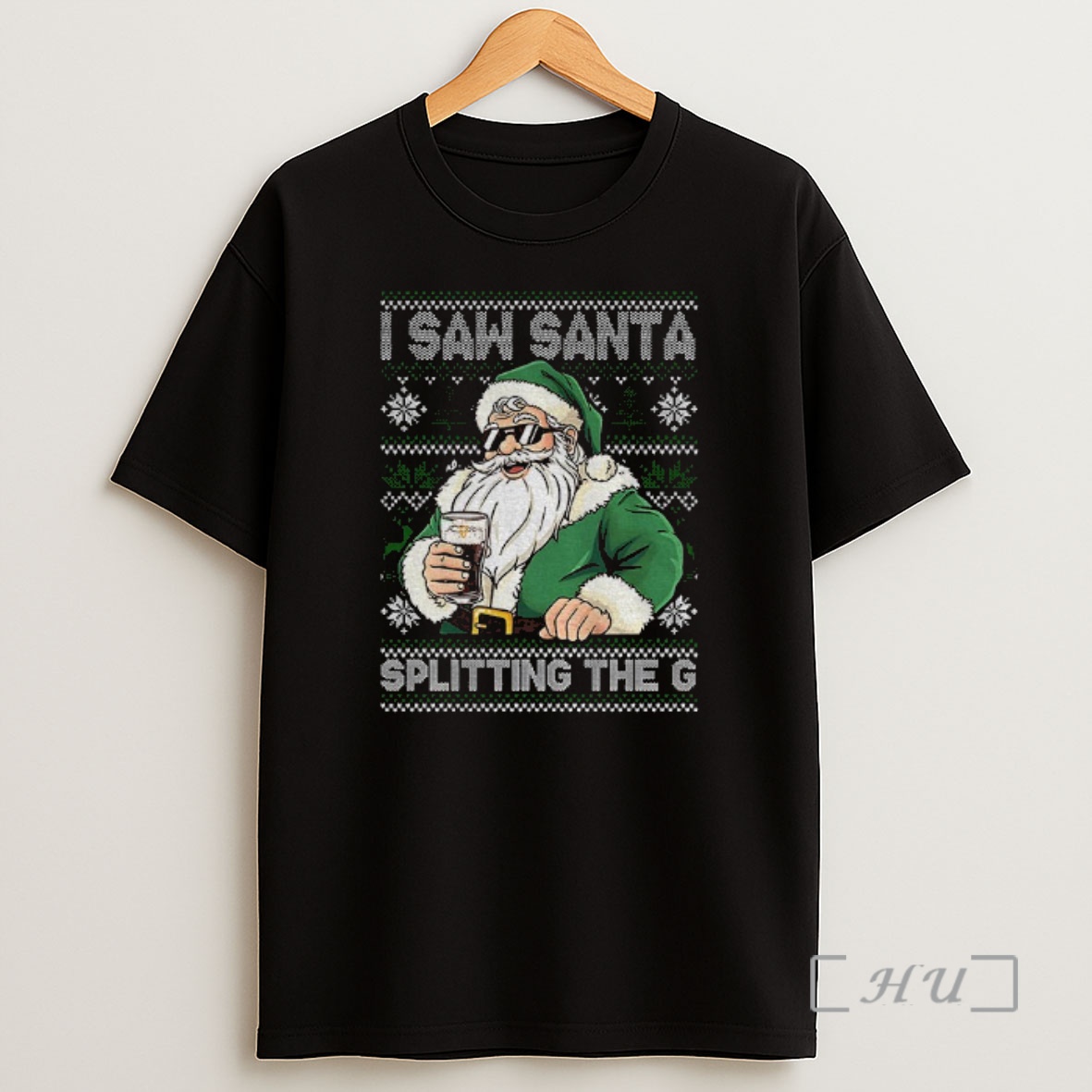 Officials Santa Claus Drinking Beer Splitting G I Saw Santa Splitting The G Christmas Premium Shirt Sweatshirt Tee