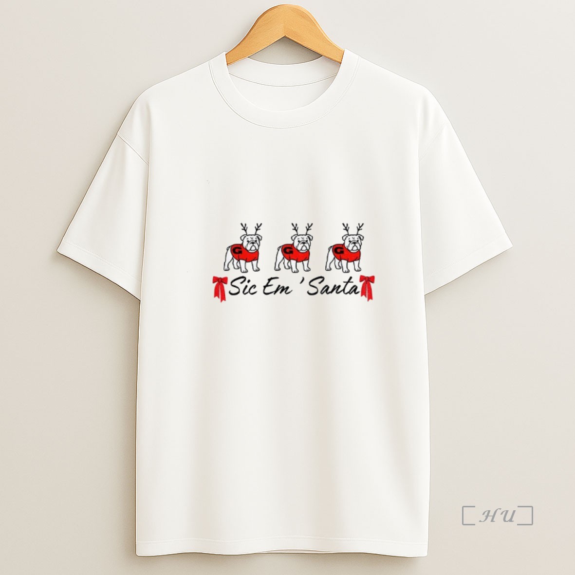 Officials Sic _e2_80_98em Santa Georgia Bulldogs Christmas Premium Shirt Sweatshirt Tee